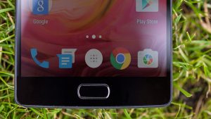 OnePlus 2 리뷰: 전화기의 홈 버튼에는 지문 판독기가 내장되어 있습니다.