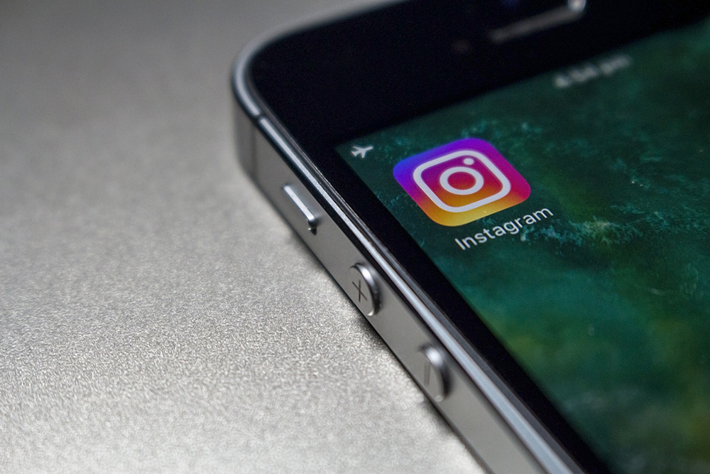 Как узнать, кто просматривал ваши истории в Instagram